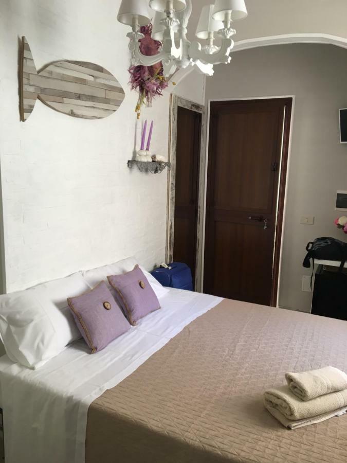 Camera Matrimoniale La Lampuga Hotel Đảo Đảo Marettimo Ngoại thất bức ảnh